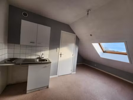location appartement 1 pièce 11 m² à maubeuge (59600)  230 €