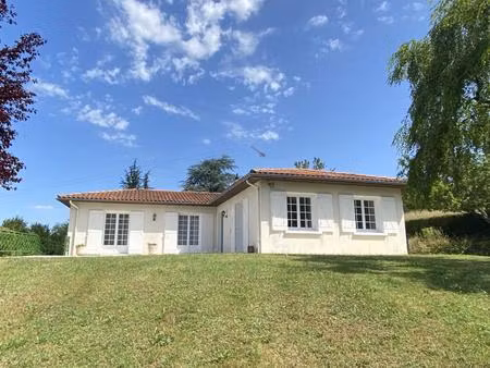 proche chalais. pavillon sur sous sol. parc de 6510m²