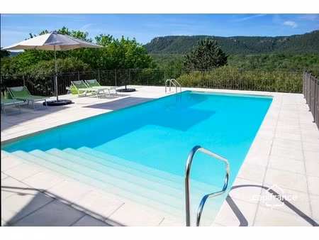 maison d'hôtes de charme avec piscine à vendre à bagnols en foret (83)