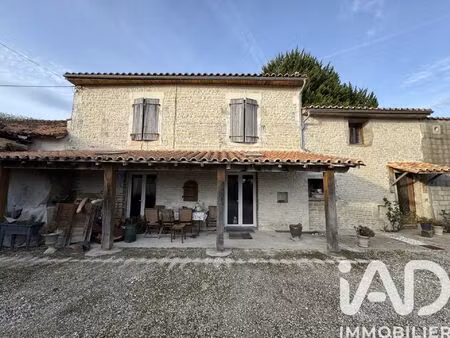 vente maison 5 pièces 178 m² oradour (16140)