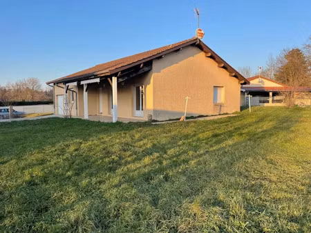 vente maison 5 pièces 108 m² à bourg-en-bresse (01000)  250 000 €