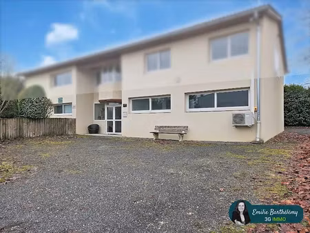 vente locaux professionnels 173 m² à reignier (74930)  440 000 €