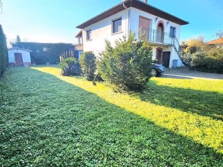 maison mions sur parcelle plate de 953m2