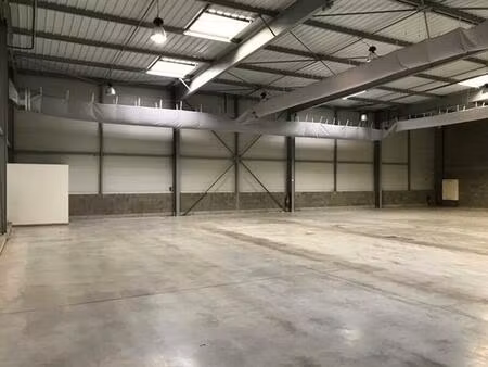 vente local d'activités chasseneuil du poitou 534 m²