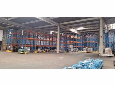 entrepôt saint quentin fallavier