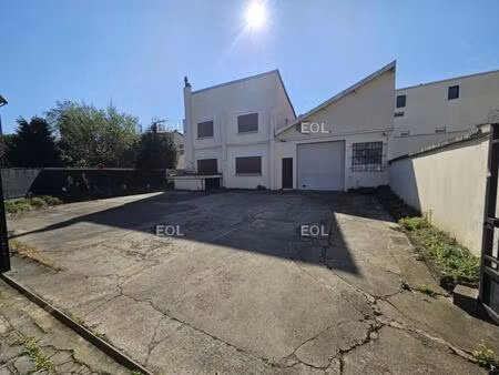 à vendre : local d'activité-bureaux à maisons-alfort (94)