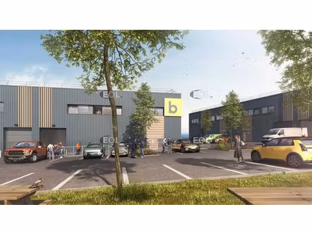 bâtiment indépendant neuf divisible en trois lots à partir de 411 m²