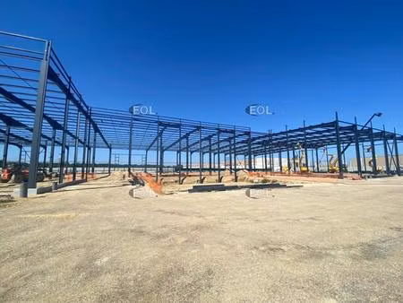 a louer - entrepôt avec bureaux de 5 880 m² à croissy-beaubourg (77)