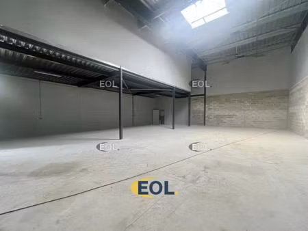 a louer - entrepôt avec bureaux de 417 m²