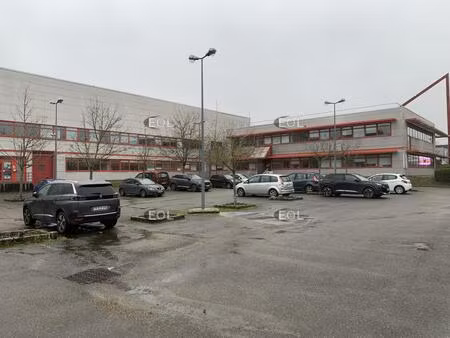 a louer maurepas bâtiement indépendnat de 6 161m²