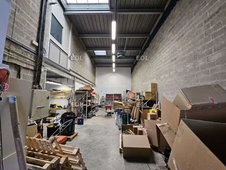 à louer : local d'activité de 671 m² à fresnes (94)
