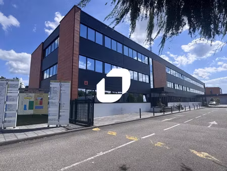 a louer  site securise batiment a