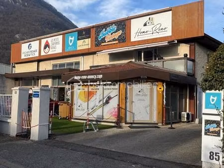 local commercial de 80 m² à sillingy