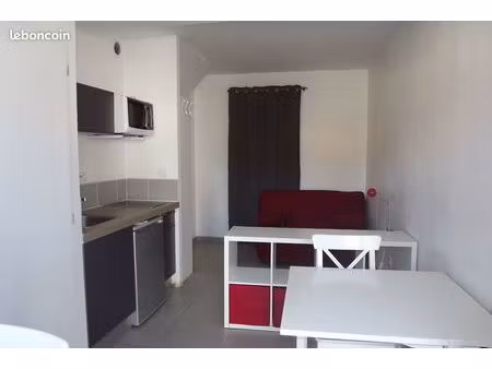 loue studio meuble etudiant 20m2 les minimes proche à pieds facultés; 550 euros (chauffage