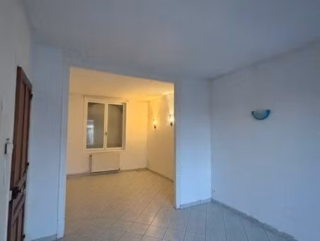 centre ville d annezin loue maison 2 chambre  cours  jardin