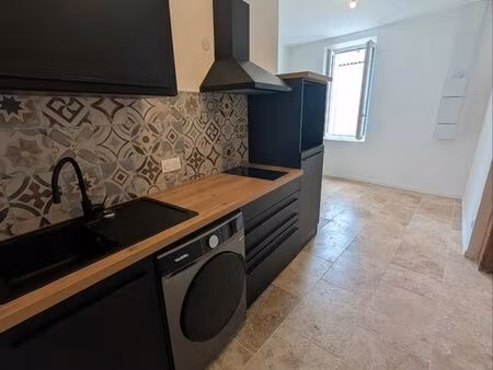 magnifique t2 neuf avec jardinet