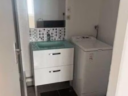 location appartement 3 pièces à bordeaux (33000) : à louer 3 pièces / 48m² bordeaux