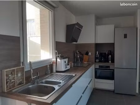 loue appartement t3 de 62m2 toulouse. avec 1 terrasse de 11m2 et 1 terrasse de 37m2