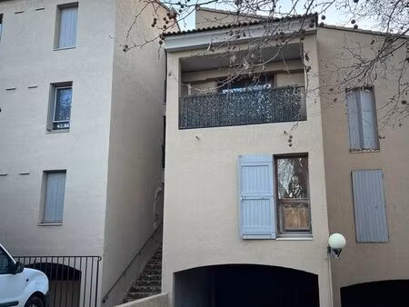 parking - box fermé 14 m²