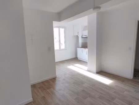 charmant t2 lumineux au cœur d’amboise