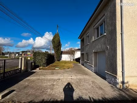 maison à louer grand séjour cuisine ouverte 3 chambres + coin bureau