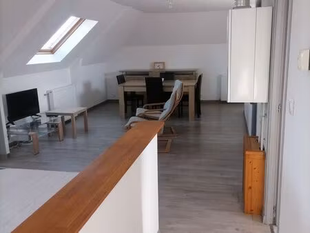 grand studio meublé + parking couvert