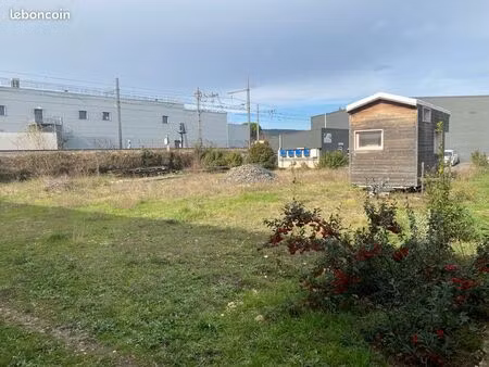 terrain zone artisanale