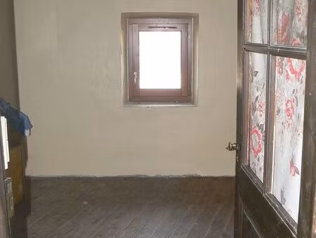 maison à rénover avec espace extérieur