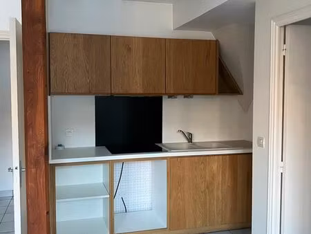 a louer t3 68m² avec garage 23m² disponible de suite - 12000 le monastère -