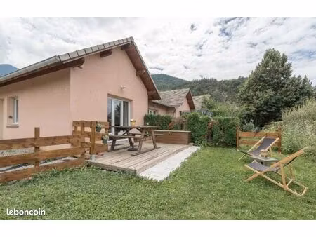 maisonnette avec jardin