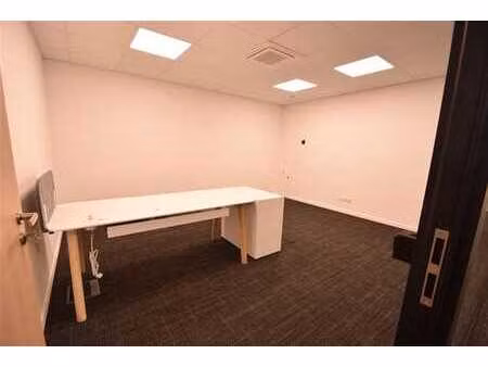 bureau(x) a louer au centre