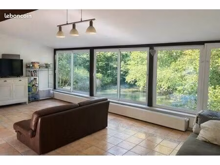 maison familiale spacieuse avec vue imprenable – la francheville