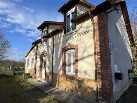 maison 1 pièce 65 m²