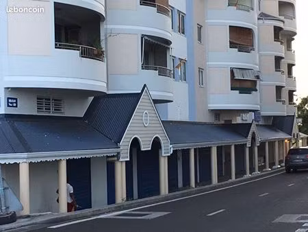 local commercial 80 m² fort de france