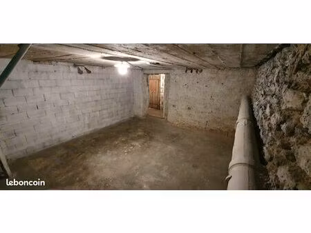 cave à louer – 17 2 m² – saint-ouen (93400)