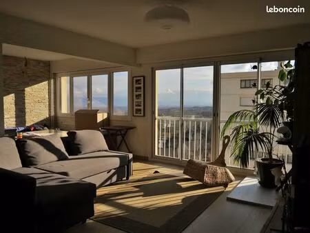 à vendre – appartement lumineux de 78m² t3/t4 à gex – vue panoramique  quartier calme et v