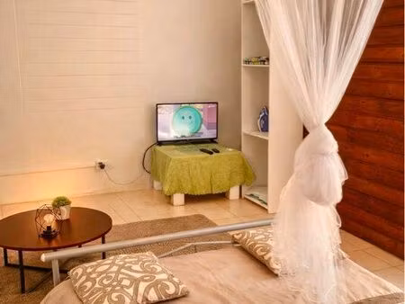 loue appartement meublé à 10 minutes du marin