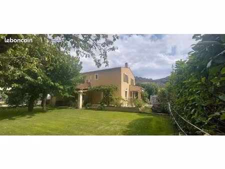 maison t6 de 145m2 avec terrain de 800m2