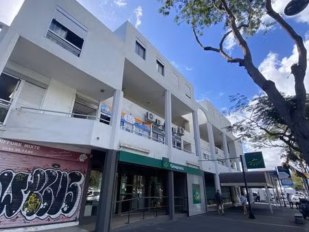 murs commerciaux 77 m² saint-paul