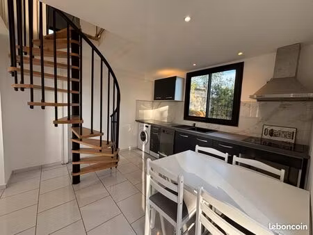 maison f3-4 disponible petite-ile