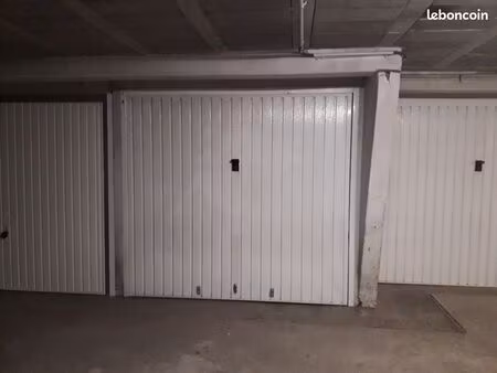 garage 15m2 à louer mandelieu centre