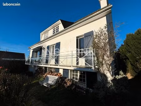 maison 7 pièces 160 m²