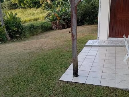 f2 a louer a sainte anne