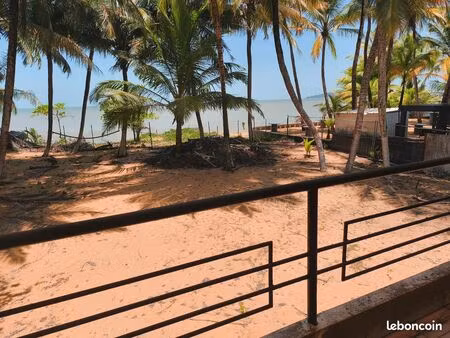 maison t5 de type r+1 avec studio au rdc avec vue mer des salines   proche école sainte-th