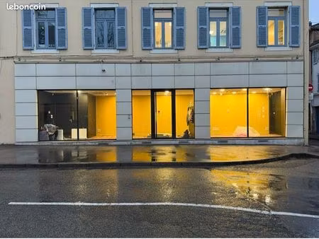 à vendre – droit au bail – emplacement n°1 – centre-ville