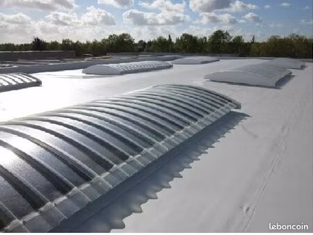 local d'activité 354 m²