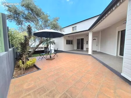 maison 3 pièces 181 m²