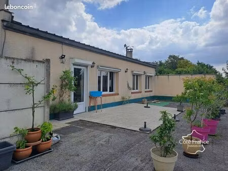 maison 7 pièces 217 m²
