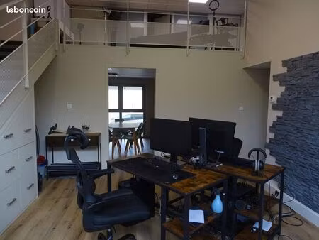 bureaux 100 m² venelles