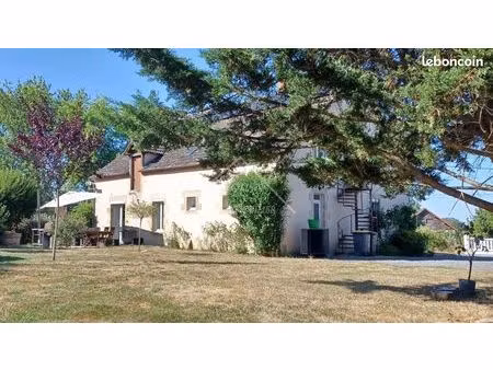 maison 8 pièces 164 m²